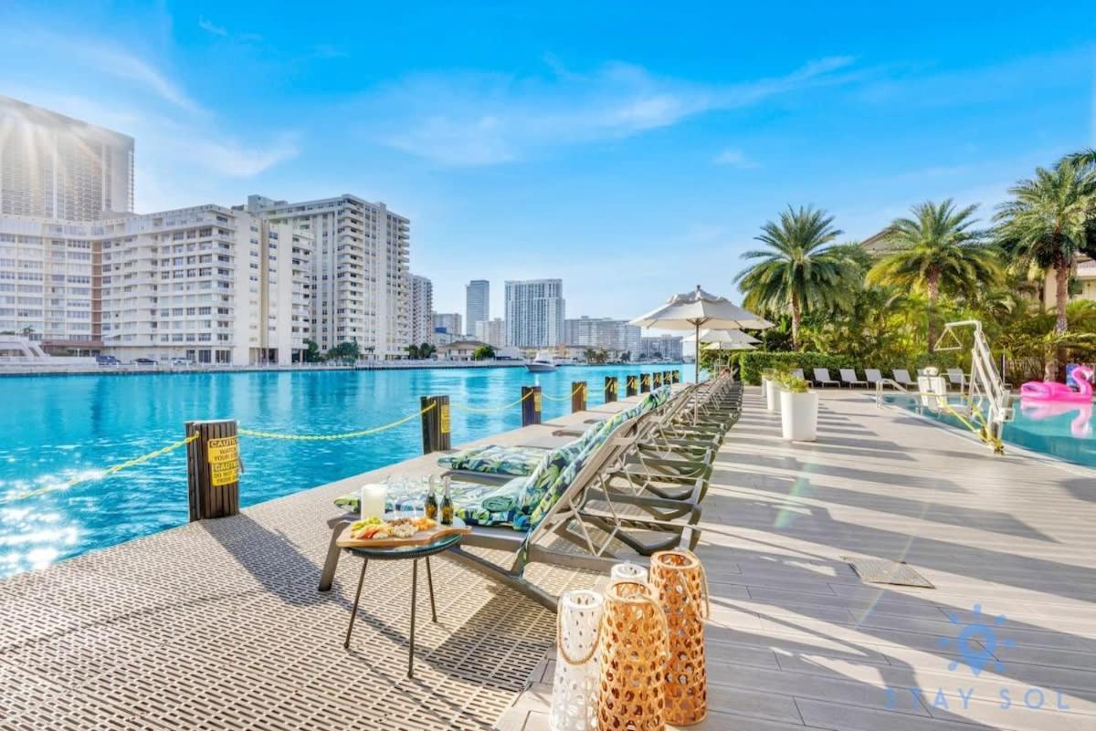Balcony - Pool - Near Beach - Gym Hallandale Beach Zewnętrze zdjęcie