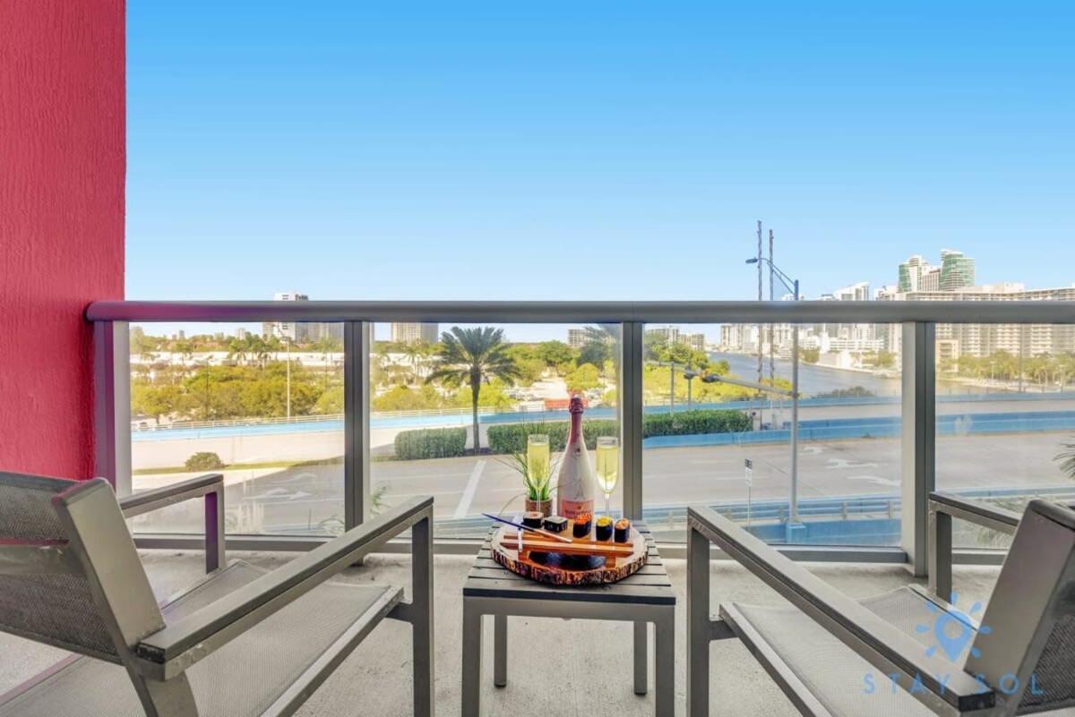Balcony - Pool - Near Beach - Gym Hallandale Beach Zewnętrze zdjęcie